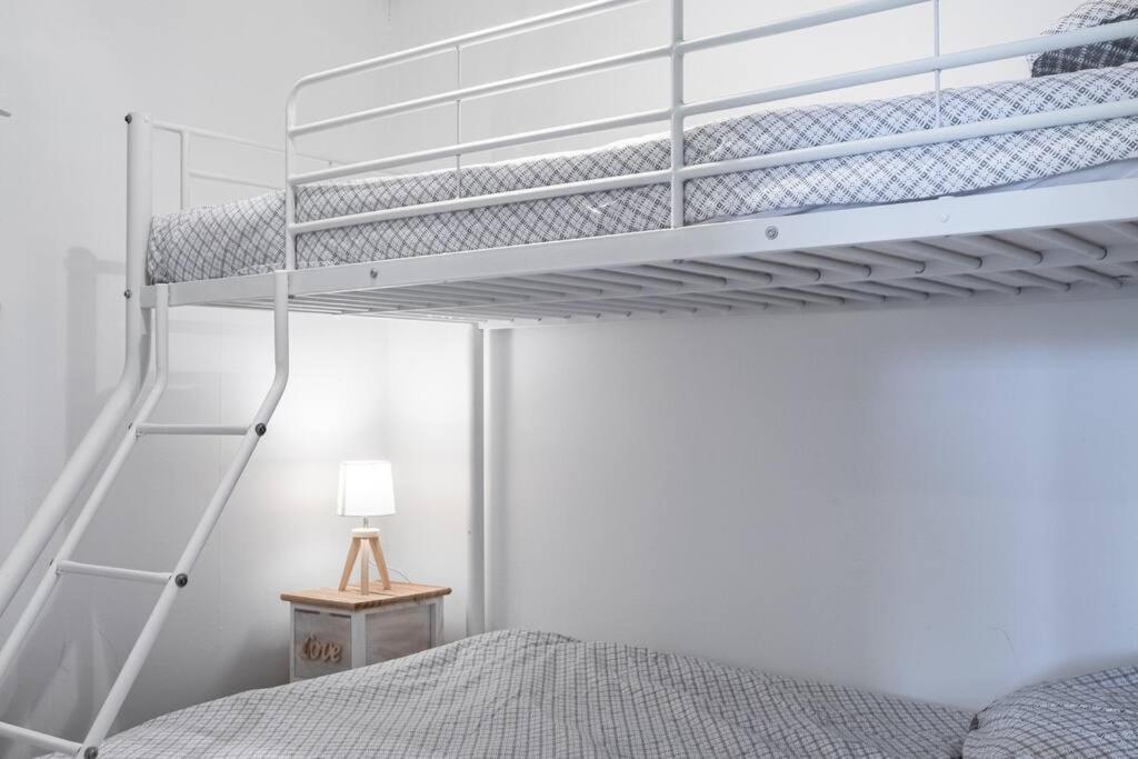 L'Escapade : Charmant T2 -Parking Gratuit, Piscine, Wifi, Clim Груиссан Экстерьер фото
